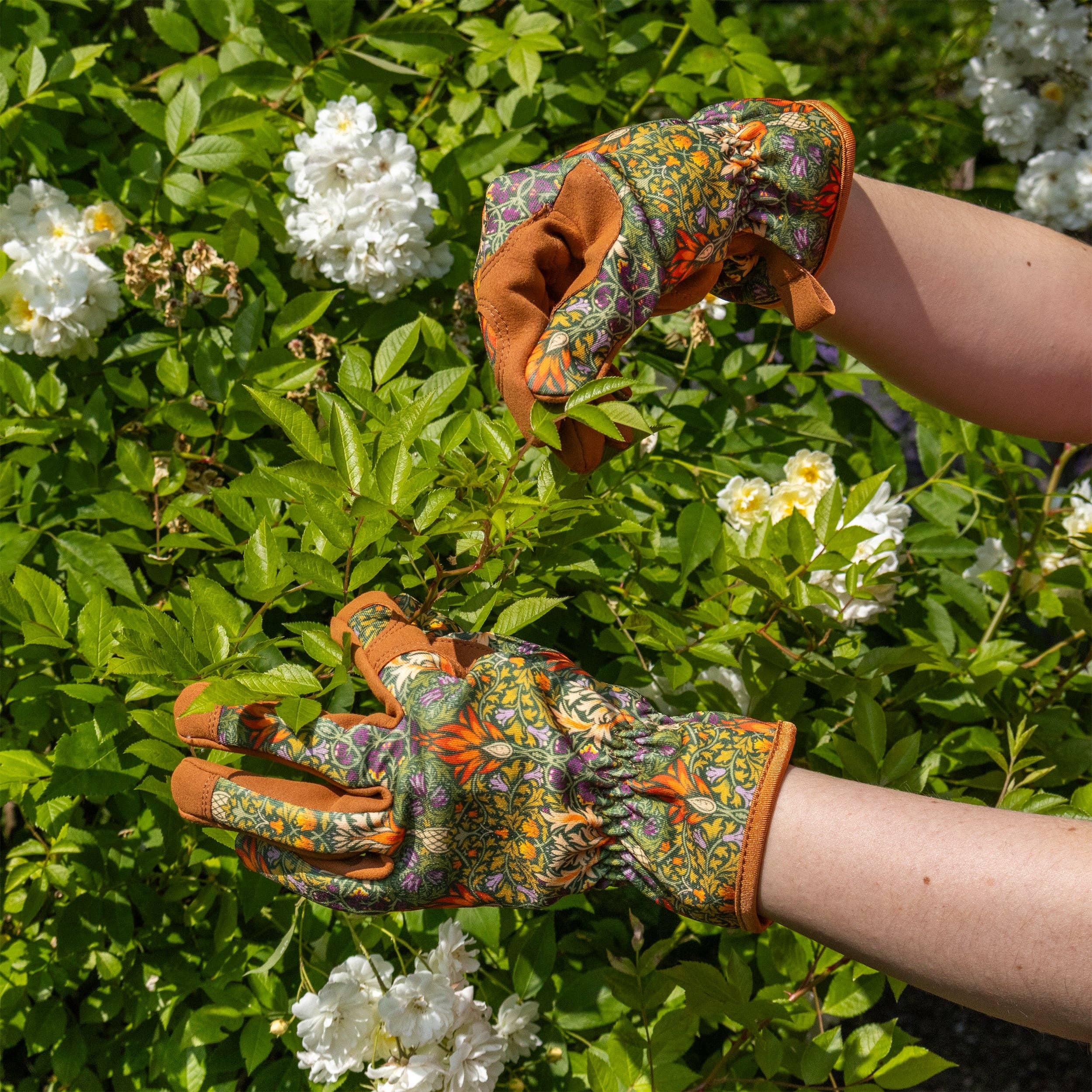 Orange Grove Gardening Gloves - Women's One Size – William Morris Snakeshead Design